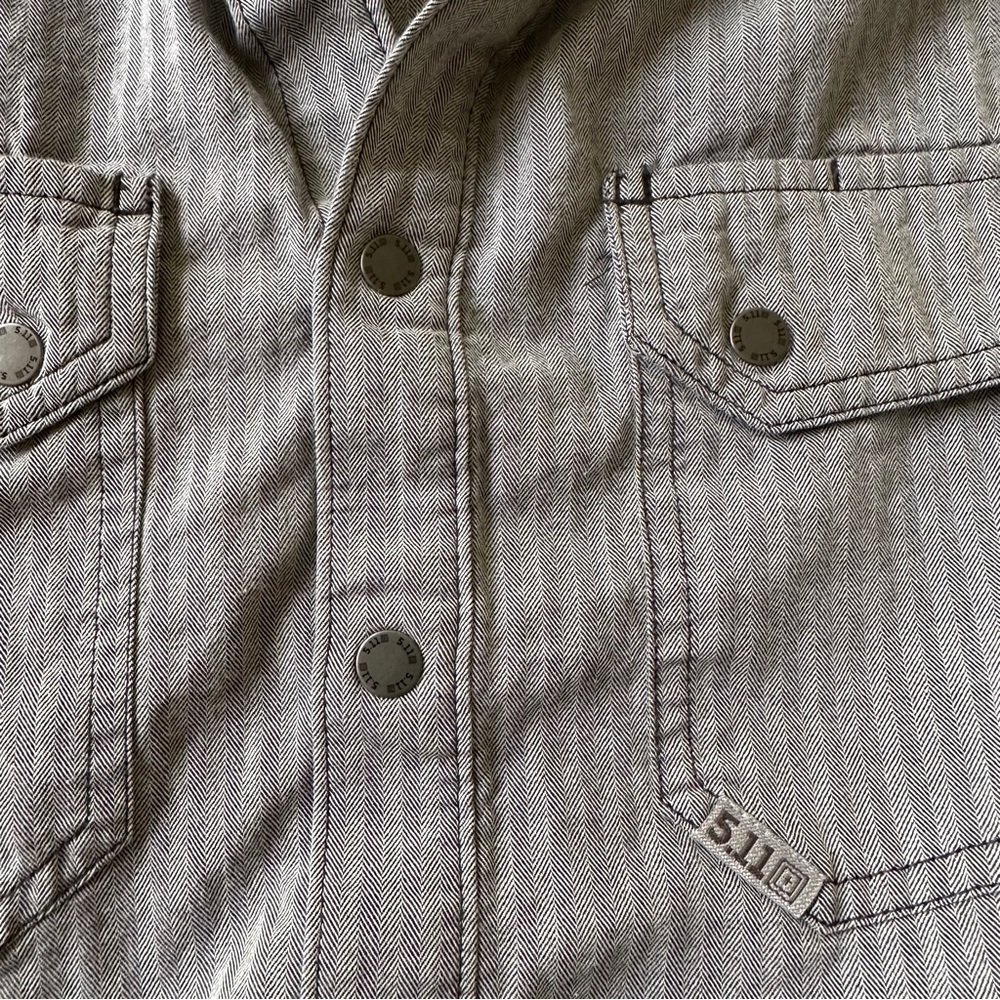 5.11 Tactical Mens Short Sleeve Shirt Medium - Picture 3 of 4